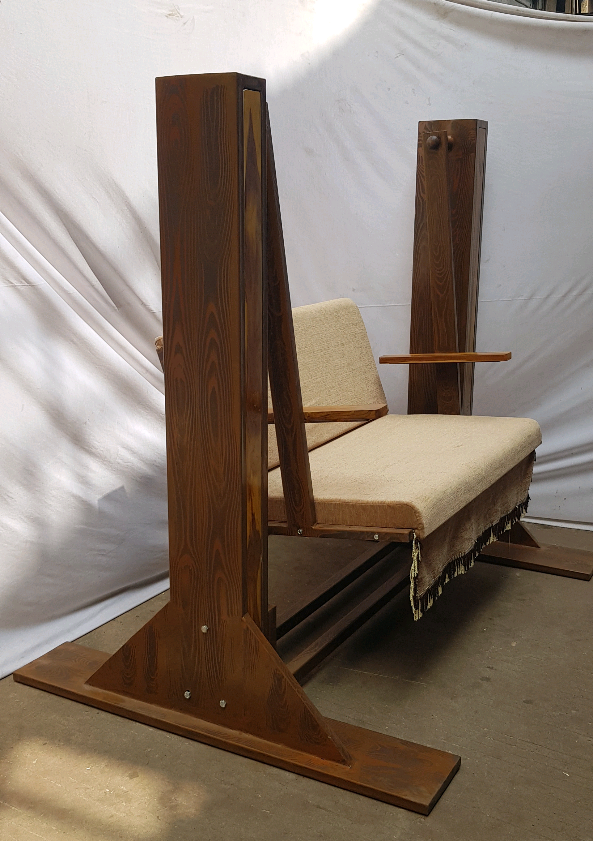 Indoor Metal Swing 